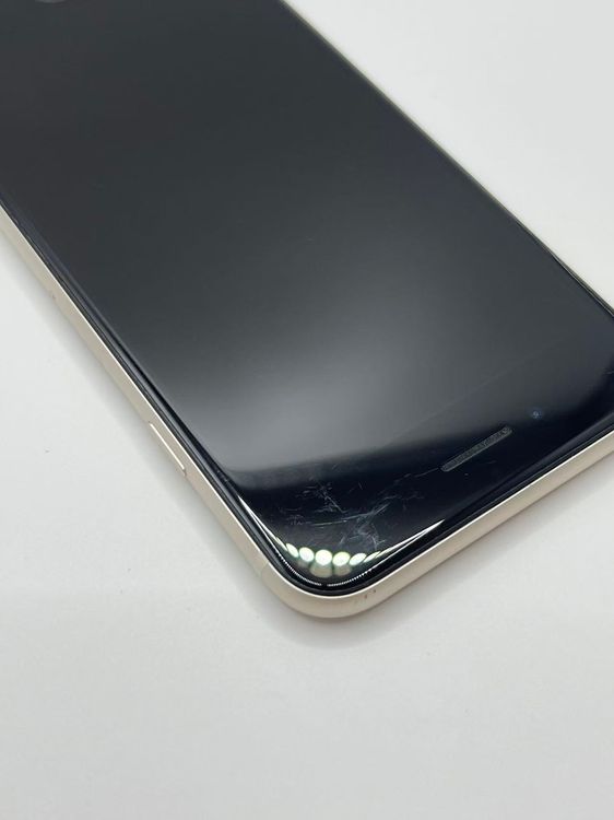 �Хåƥ꡼98��iPhone SE ��3���她�����饤��128GB �¿��ݾ���������ȯ��