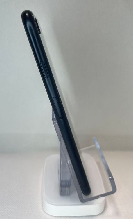 �Хåƥ꡼9����iPhone SE ��3���� �ߥåɥʥ��ȡ�64GB ��SIM�ե꡼����