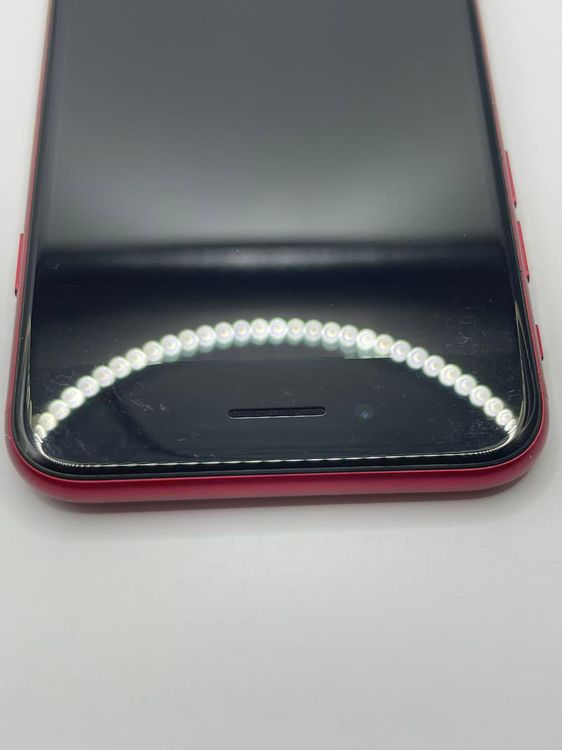 �Хƥå�82����°�ʣ����դ�iPhoneSE��3����64GB��å�SIM�ե꡼�¿��ݾ�����ȯ��