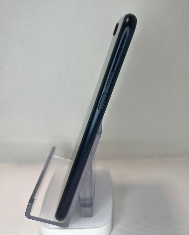 �Хåƥ꡼9����iPhone SE ��3���� �ߥåɥʥ��ȡ�64GB ��SIM�ե꡼����