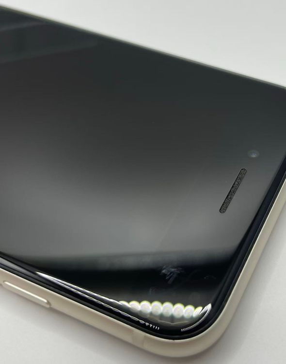 �Хåƥ꡼84����°��3�����å��դ�iPhone SE ��3���� �������饤��64GB �¿��ݾ�