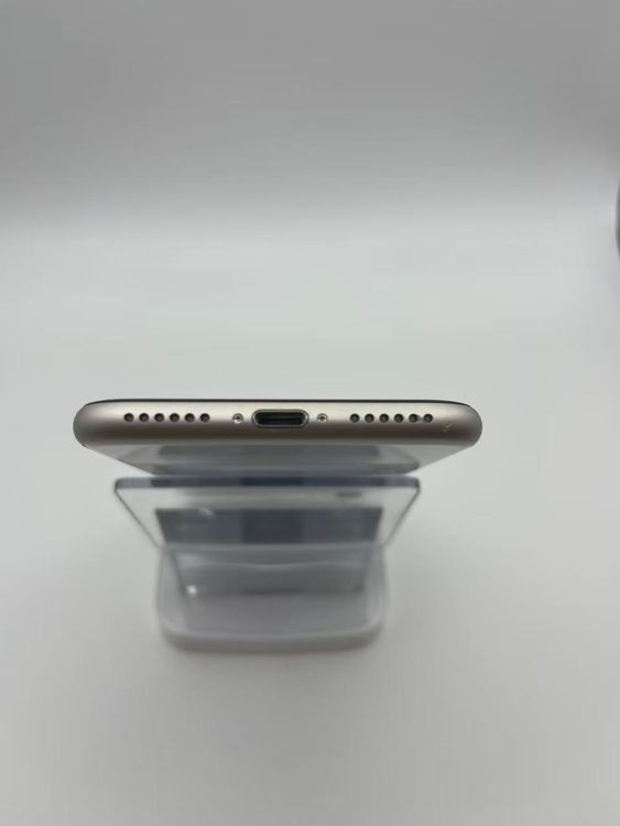 �Хåƥ꡼97����°��3�����å��դ�iPhone SE ��3���� �������饤��64GB �¿��ݾ�