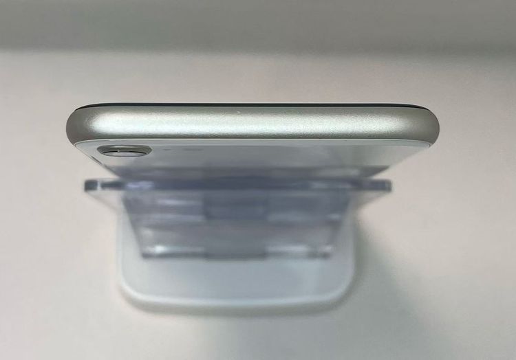 �Хåƥ꡼87��iPhone SE ��3���� �������饤�ȡ�128GB ��SIM�ե꡼