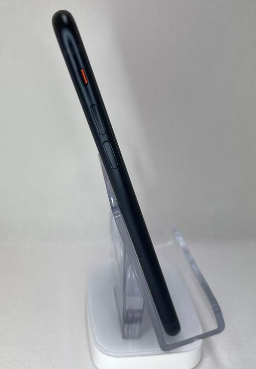 �Хåƥ꡼100��iPhone SE ��3���� �ߥåɥʥ��ȡ�64GB ��SIM�ե꡼