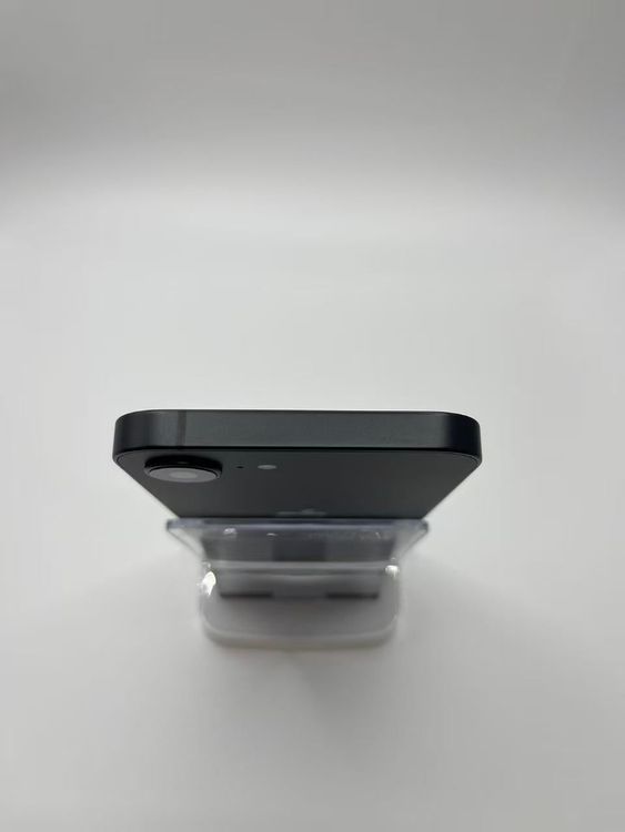 �Хåƥ꡼93��iPhone 16e128GB �֥�å����¿��ݾ� SIM�ե꡼
