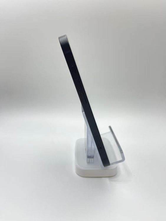 �Хåƥ꡼93��iPhone 16e128GB �֥�å����¿��ݾ� SIM�ե꡼