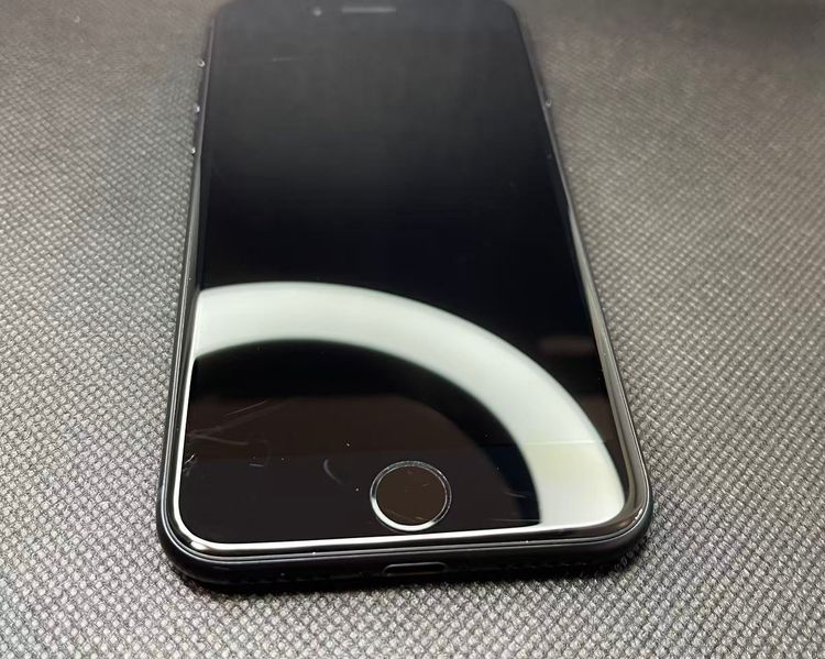 �Хåƥ꡼99��iPhone SE ��3���� �ߥåɥʥ��ȡ�64GB ��SIM�ե꡼����