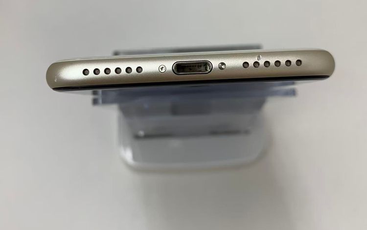 �Хƥå�81��iPhoneSE��3����64GB�������饤��SIM�ե꡼��������ȯ��