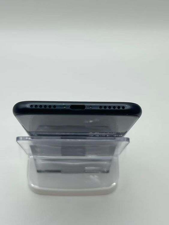 �Хåƥ꡼82����°��3�����å��դ�iPhone SE ��3����128GB�ߥåɥʥ��� �¿��ݾ�
