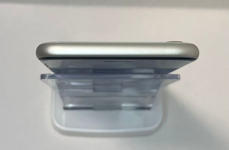 �Хåƥ꡼82��iPhone SE ��3���� �������饤��128GB ���ʰ¿��ݾ� SIM�ե꡼