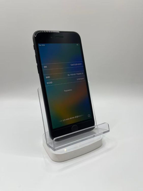 �Хåƥ꡼100����°��3�����å��դ�iPhone SE ��3���� �ߥåɥʥ���128GB �¿��ݾ�