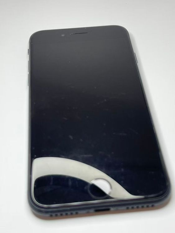 �Хåƥ꡼85����°��3�����å��դ�iPhone SE ��3���� �ߥåɥʥ���128GB �¿��ݾ�