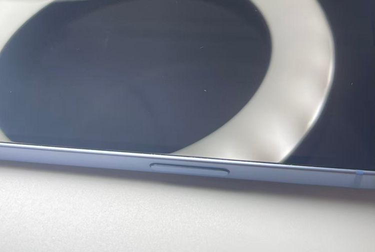 �Хƥå�85�� iPhone14��256G�֥롼��������SIM�ե꡼����ȯ��