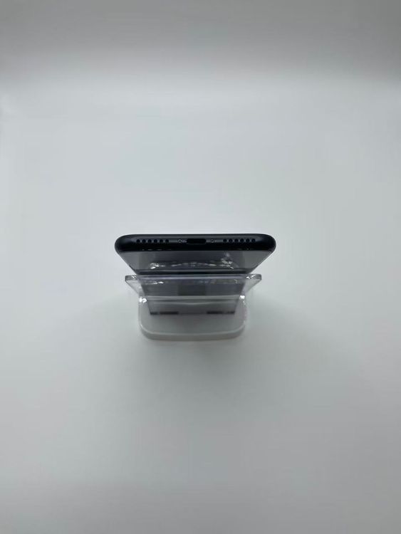 �Хåƥ꡼85����°�ʣ����դ�iPhone SE ��3���� �ߥåɥʥ���64GB �¿��ݾ�