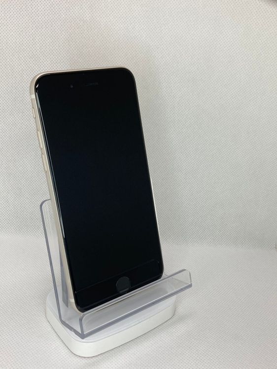 iPhone SE 第3世代 スターライト 64GB  SIMフリー美品バテッリ85%