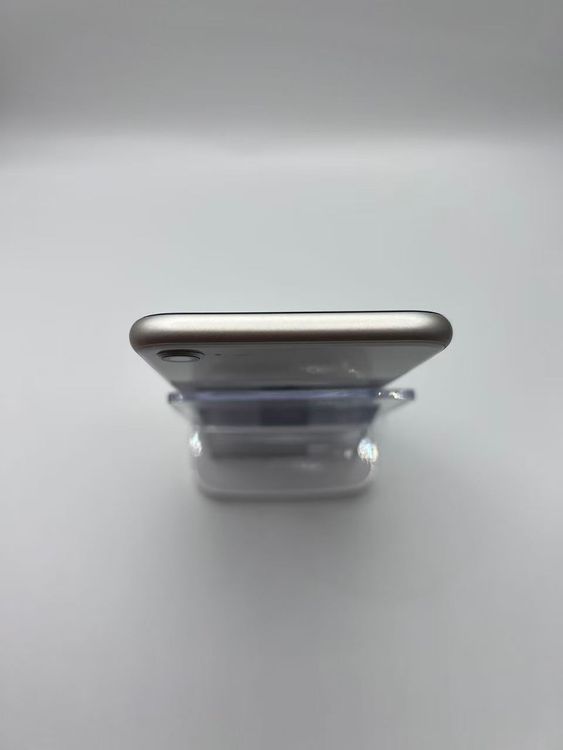 �Хåƥ꡼76����°��3�����å��դ�iPhone SE ��3���� �������饤��128GB �¿��ݾ�