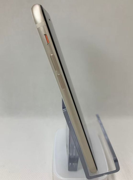 �Хƥå�83��iPhoneSE��3����64GB�������饤��SIM�ե꡼��������ȯ��