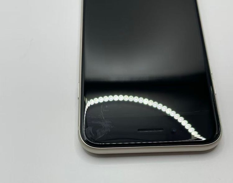 �Хƥå�97����°�ʣ����դ�iPhoneSE��3����64GB�������饤�Ȱ¿��ݾ�����ȯ��