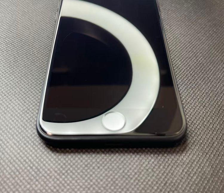 �Хåƥ꡼98��iPhone SE ��3���� �ߥåɥʥ��ȡ�64GB ���¿��ݾ�SIM�ե꡼