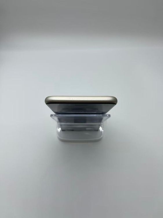 �Хƥå�90����°�ʣ����դ�iPhoneSE��3����64GB�������饤�Ȱ¿��ݾ�����ȯ��