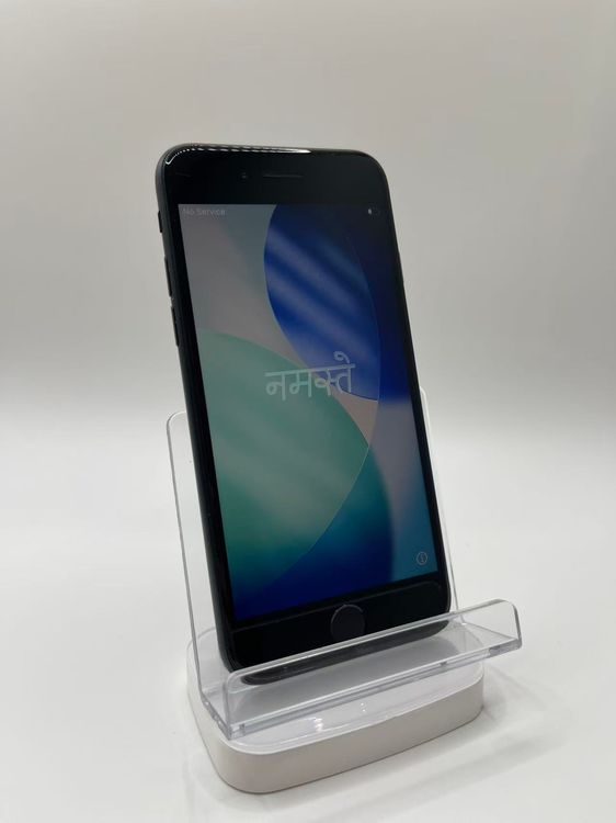 �Хåƥ꡼95����°�ʣ����դ�iPhone SE ��3���� �ߥåɥʥ���64GB �¿��ݾ�