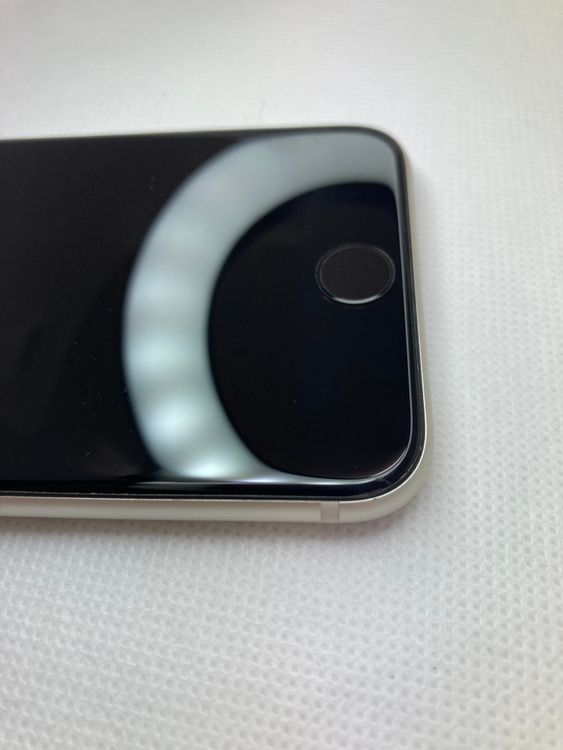 �Хƥå�90��iPhoneSE��3����128GB�������饤��SIM�ե꡼��������ȯ��