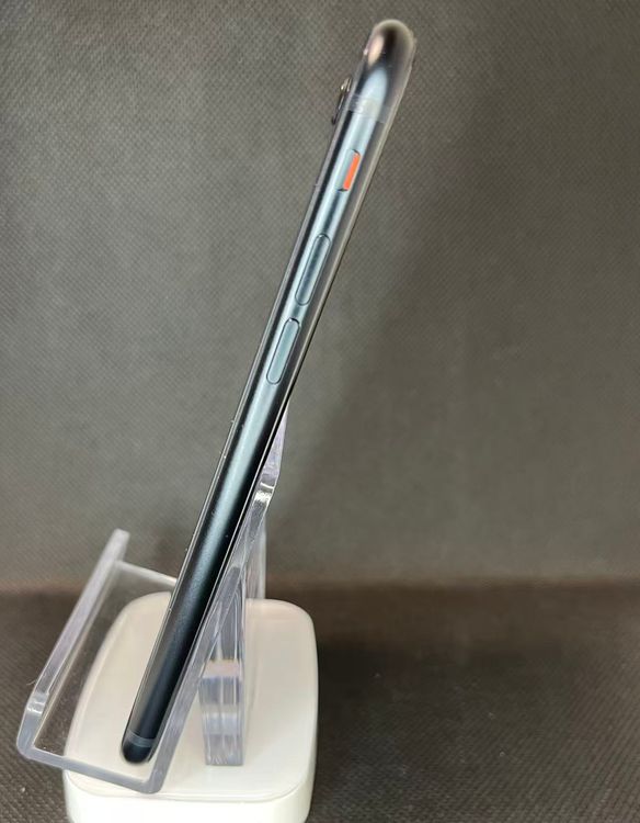 �Хåƥ꡼100��iPhone SE ��3���� �ߥåɥʥ��ȡ�64GB ���¿��ݾ� SIM�ե꡼����