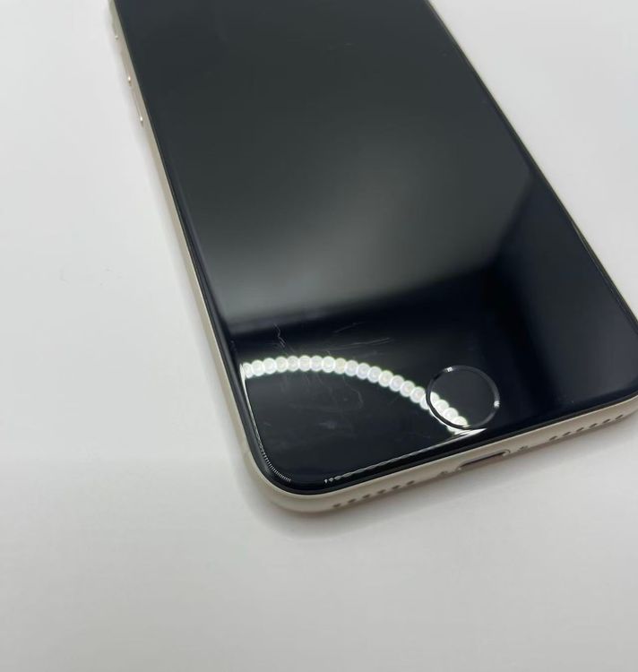 �Хåƥ꡼99��iPhone SE ��3���她�����饤��128GB �¿��ݾ�����