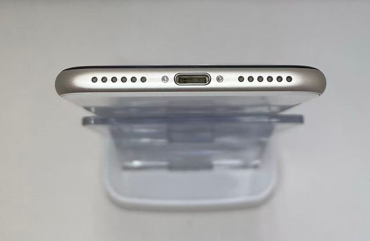 �Хåƥ꡼92��iPhoneSE��3����64GB�������饤��SIM�ե꡼����ȯ��