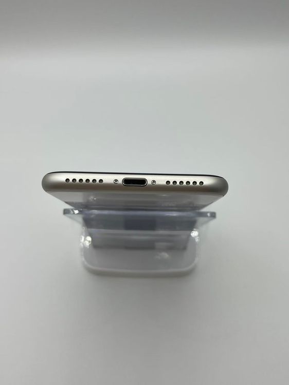 �Хåƥ꡼86����°��3�����å��դ�iPhone SE ��3���� �������饤��64GB �¿��ݾ�
