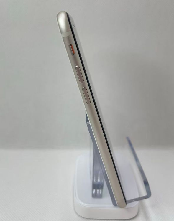 �Хƥå�100��iPhoneSE��3����64GB�������饤��SIM�ե꡼��������ȯ��