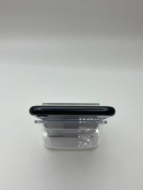 �Хåƥ꡼81����°��3�����å��դ�iPhone SE ��3���� �ߥåɥʥ���64GB �¿��ݾ�