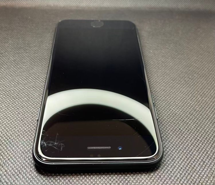 �Хåƥ꡼99��iPhone SE ��3���� �ߥåɥʥ��ȡ�64GB ��SIM�ե꡼����