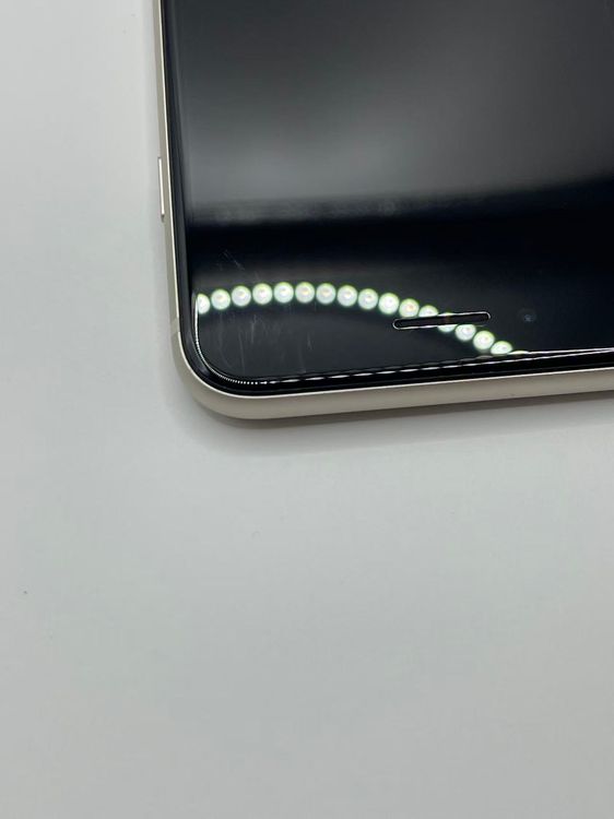 �Хƥå�90����°�ʣ����դ�iPhoneSE��3����64GB�������饤�Ȱ¿��ݾ�����ȯ��