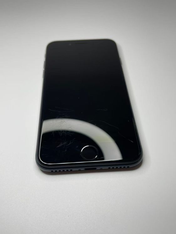 �Хåƥ꡼85����°�ʣ����դ�iPhone SE ��3���� �ߥåɥʥ���64GB �¿��ݾ�