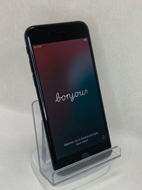 iPhone SE 第3世代 ミッドナイト 64GB  SIMフリー美品バテッリ94%