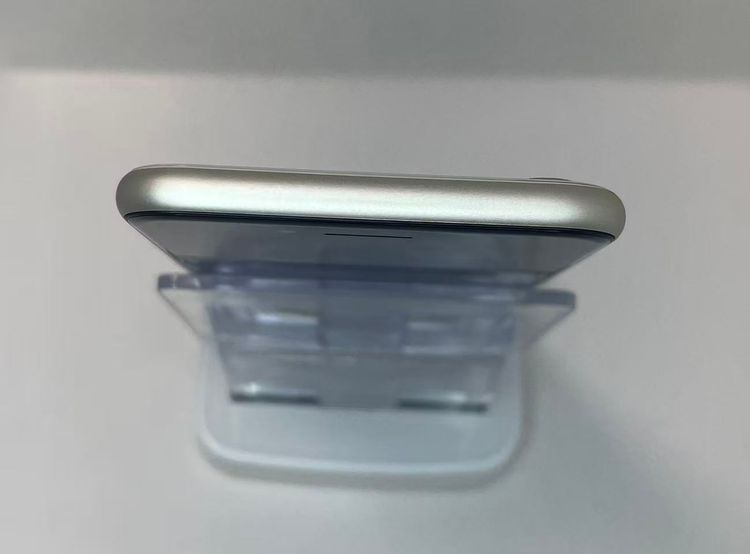 �Хåƥ꡼82��iPhone SE ��3���� �������饤��128GB Ķ���ʰ¿��ݾ� SIM�ե꡼