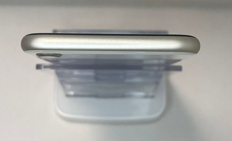 �Хåƥ꡼85��iPhone SE ��3���� �������饤�ȡ�128GB ��SIM�ե꡼