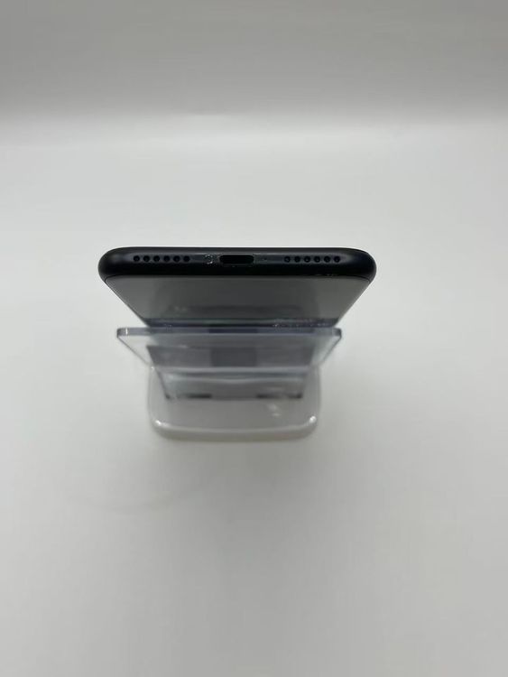 �Хåƥ꡼84��iPhone SE ��2���� �֥�å�64GB �¿��ݾ�����ȯ������