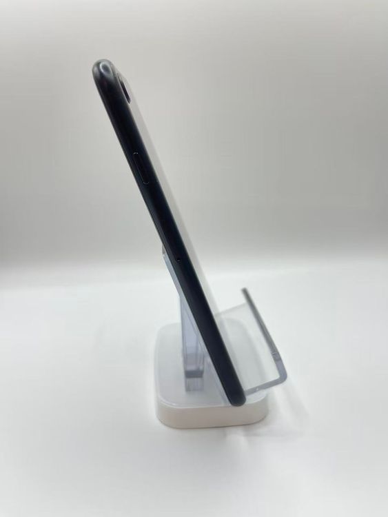 �Хåƥ꡼84��iPhone SE ��2���� �ۥ磻��64GB �¿��ݾ�����ȯ������