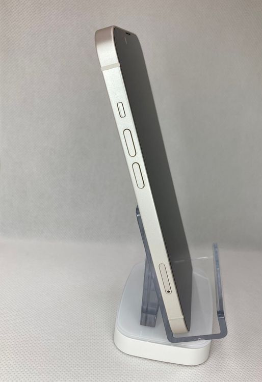 バテッリ84%iPhone14 256GBスターライトSIMフリー美品当日発送