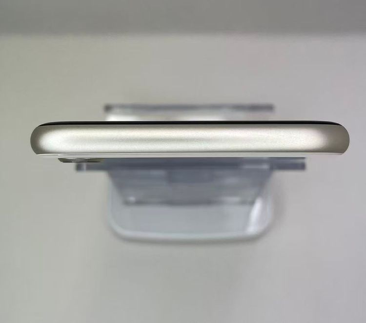 �Хƥå�90��iPhoneSE��3����64GB�������饤��SIM�ե꡼����ȯ��