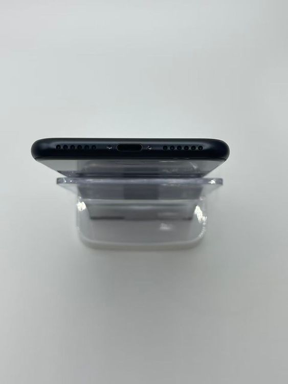 �Хåƥ꡼100����°�ʣ����դ�iPhone SE ��3���� �ߥåɥʥ���64GB SIM�ե꡼