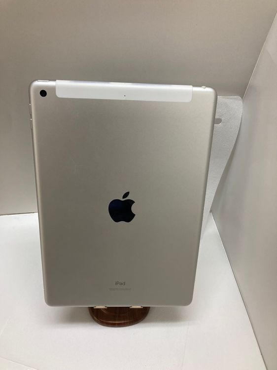 ��� iPad ��8���� Wi-Fi + Cellular 32GB SIM�ե꡼ ��������100%