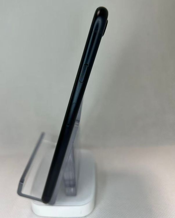 �Хåƥ꡼95��iPhone SE ��3���� �ߥåɥʥ��ȡ�64GB ��SIM�ե꡼�¿��ݾ�