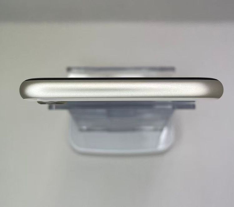 �Хƥå�90��iPhoneSE��3����64GB�������饤��SIM�ե꡼����ȯ��