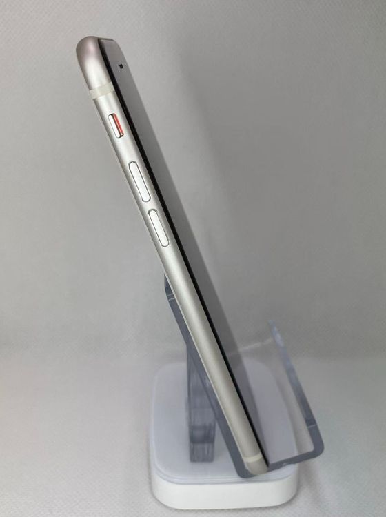 �Хƥå�93��iPhoneSE��3����64GB�������饤��SIM�ե꡼����ȯ��