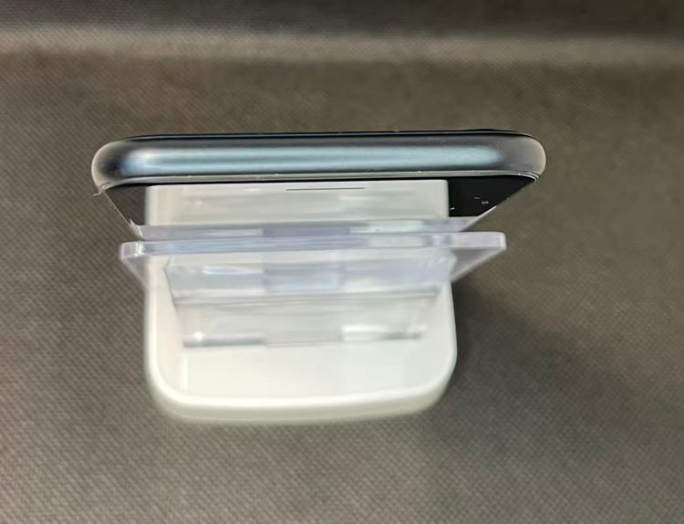 �Хåƥ꡼94��iPhone SE ��3���� �ߥåɥʥ��ȡ�64GB ���¿��ݾ� SIM�ե꡼