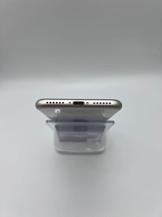 �Хåƥ꡼83����°��3�����å��դ�iPhone SE ��3���� �������饤��128GB �¿��ݾ�