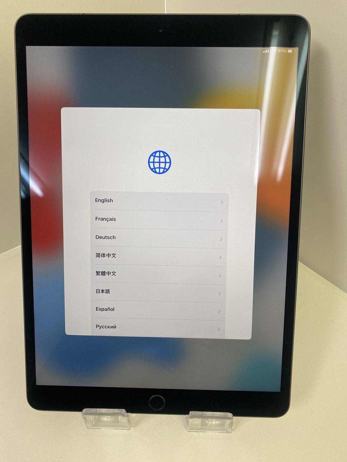 ムスビー｜当日発送可ipad air3 64GB SIMフリー バッテリー88 %訳あり  